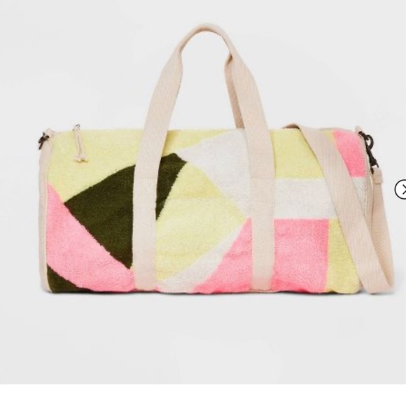 Universal Thread Handbags - ⭐️Universal Thread Abstract Weekender Bag⭐️